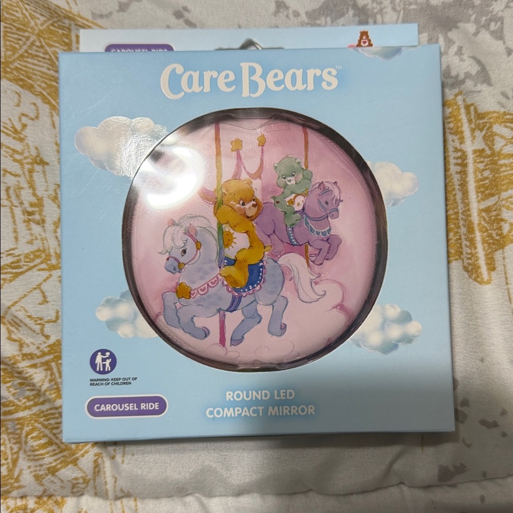 Care Bears Round LED Compact Mirror NO OFFERS - Picture 2 of 5